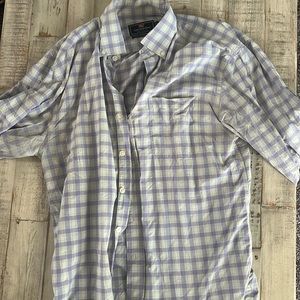 Medium Vineyard Vines Buttondown